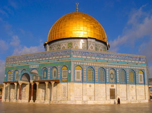 Это мечеть Купол Скалы в Иерусалиме, из которой Пророк Мухаммед был вознесен на небо.